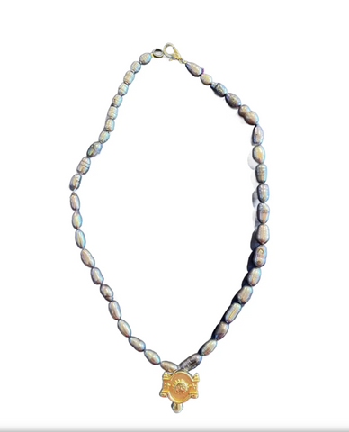 Vintage Fresh Water Pearl Necklace with Gold Tone Pendant