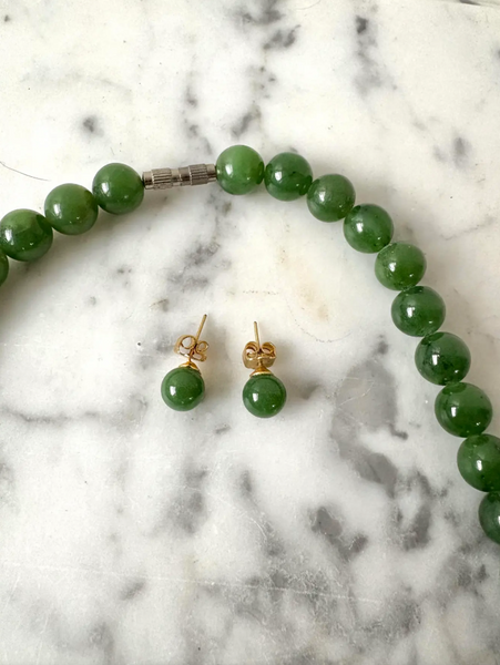 25" Beaded Jade Necklace and Stud Earrings Set