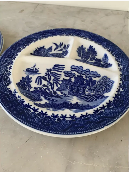 Vintage Blue Willow Moriyama Divided Plates - Set of 2